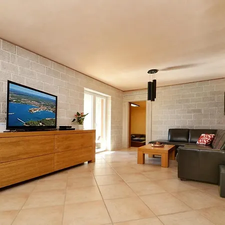 Bianca Villa