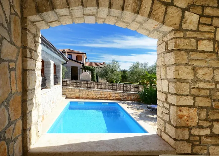 Bianca With Pool In Istria,tar 别墅 *